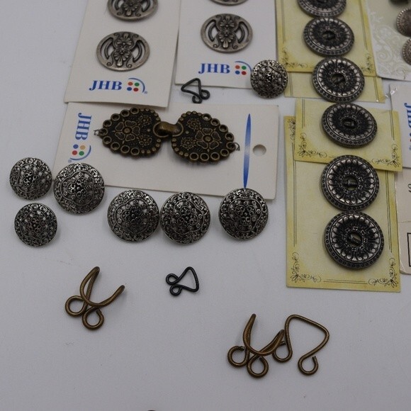 Huge Metallic Button Lot Hooks Clasps & Buttons - Picture 7 of 13
